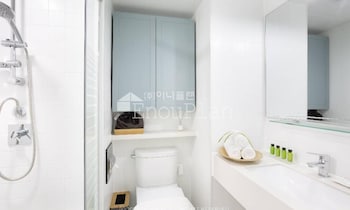 busan gwangalli studio 202