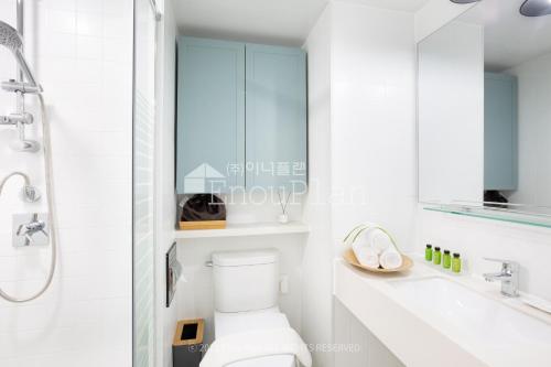 busan gwangalli studio 202