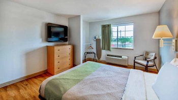 oyo townhouse sulphur la extended stay