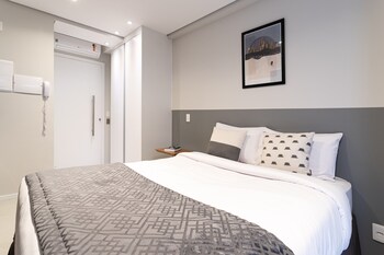 charlie itaim bueno brandao