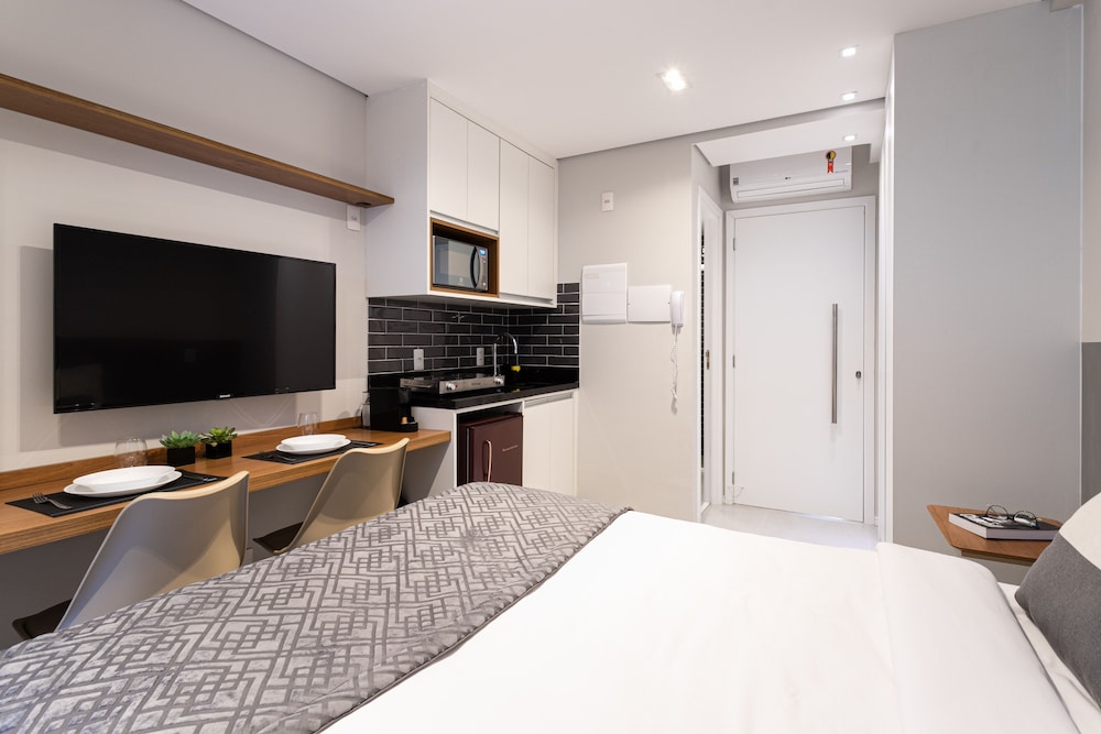 charlie itaim bueno brandao