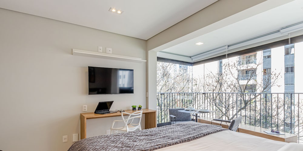 charlie itaim bueno brandao