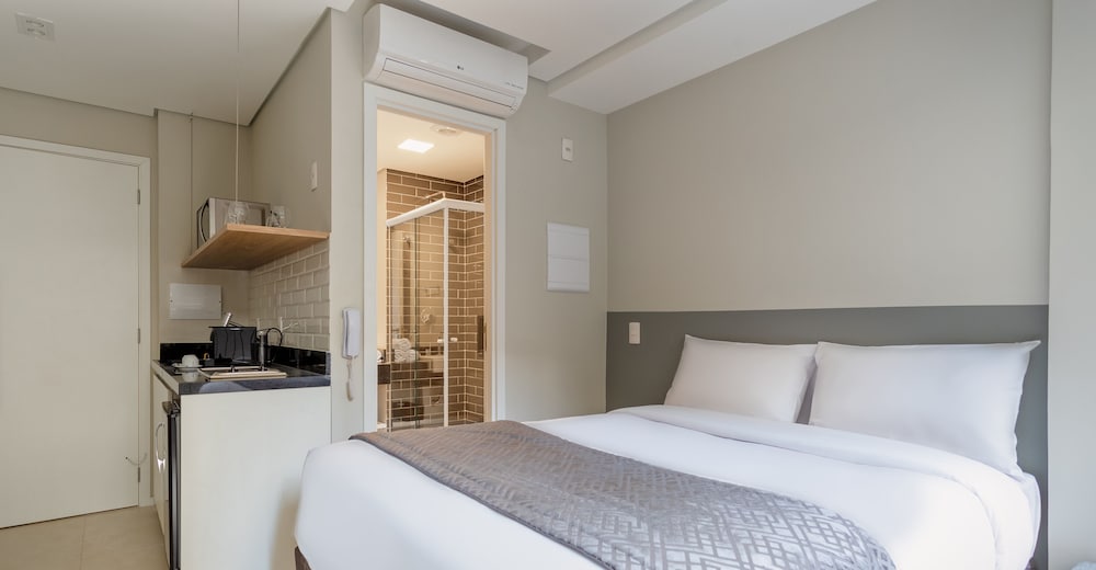 charlie itaim bueno brandao