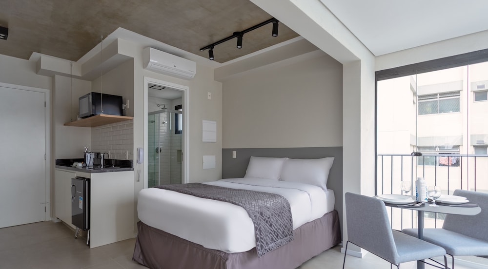 charlie itaim bueno brandao