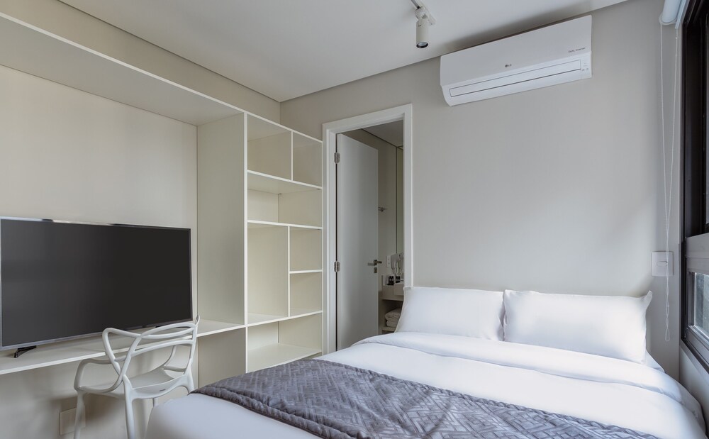 charlie itaim bueno brandao