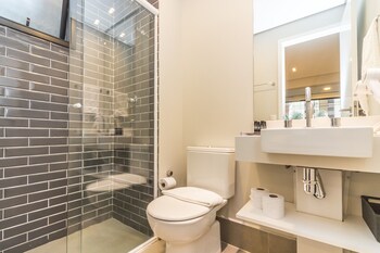 charlie itaim bueno brandao