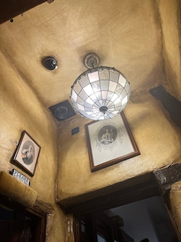 hocus pocus tiny hotel