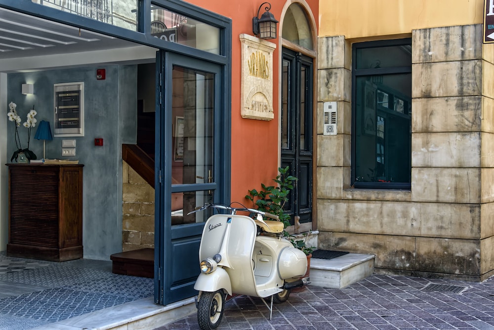 vranas ambiance hotel