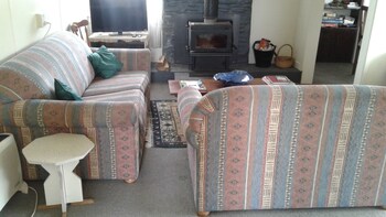 kumara historic cottages hostel