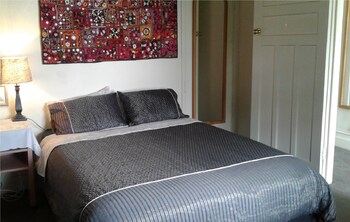 kumara historic cottages hostel