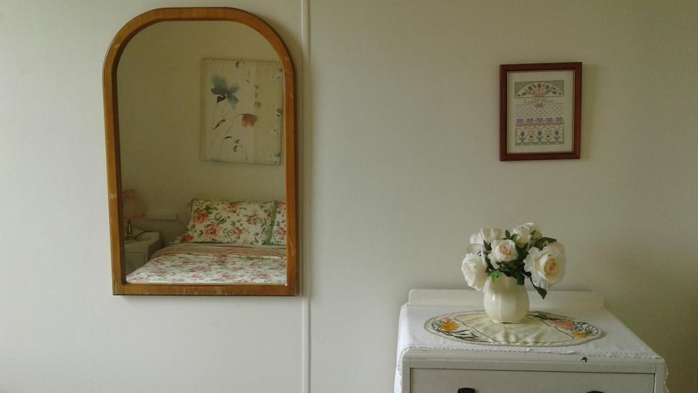 kumara historic cottages hostel