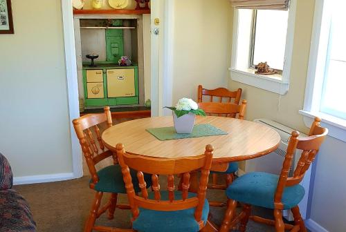 kumara historic cottages hostel