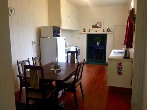 kumara historic cottages hostel