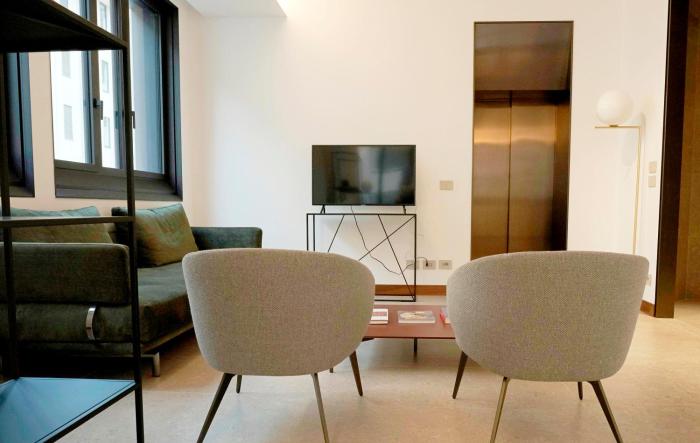 san babila modern apartment