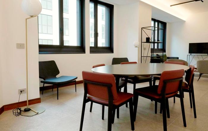 san babila modern apartment
