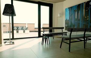 san babila modern apartment