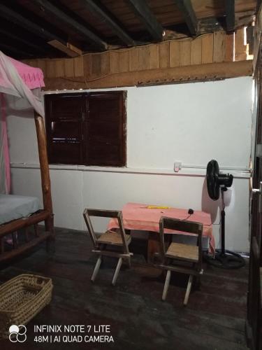 room in bb mida creek eco camp cottage house