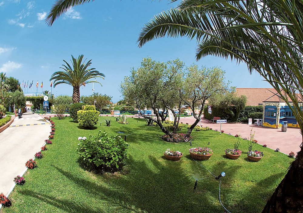 tropea mare pace club
