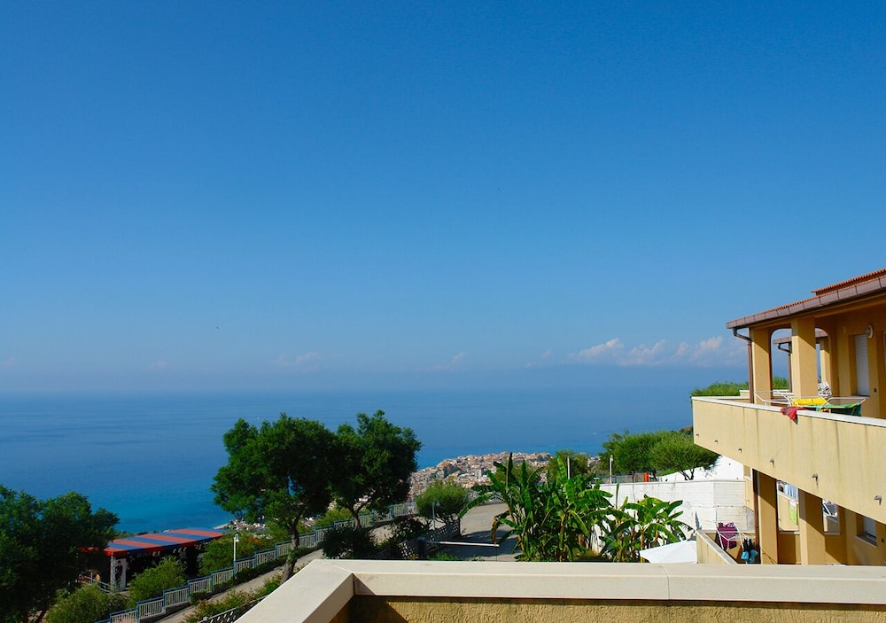 tropea mare pace club