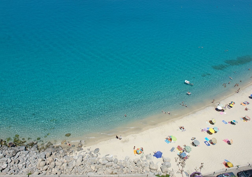 tropea mare pace club