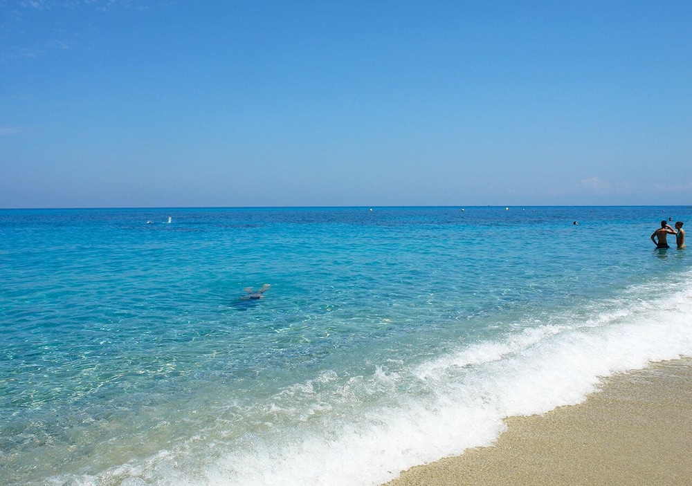 tropea mare pace club