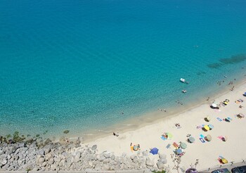 tropea mare pace club