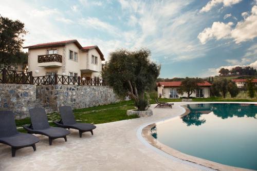 vinifera vineyards hotel