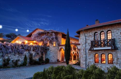 vinifera vineyards hotel