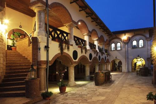 vinifera vineyards hotel