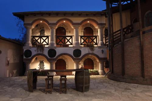 vinifera vineyards hotel