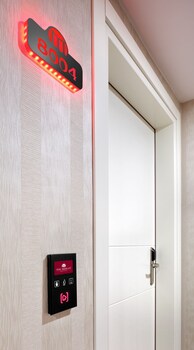 the merlot hotel