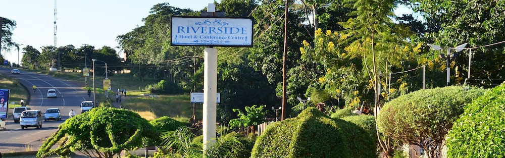 riverside apartments