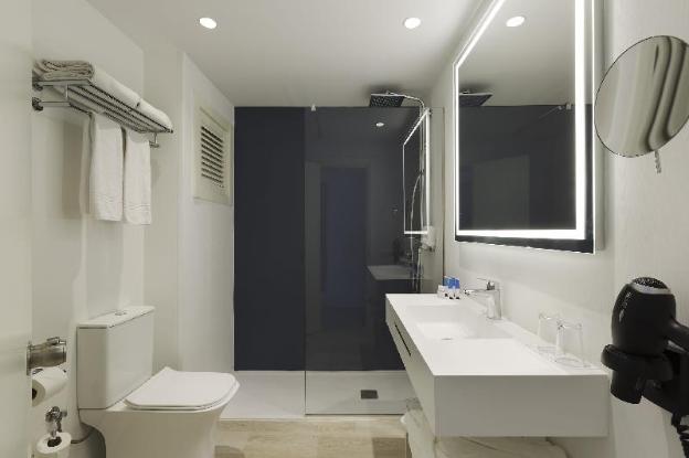 alua illa de menorca hotel