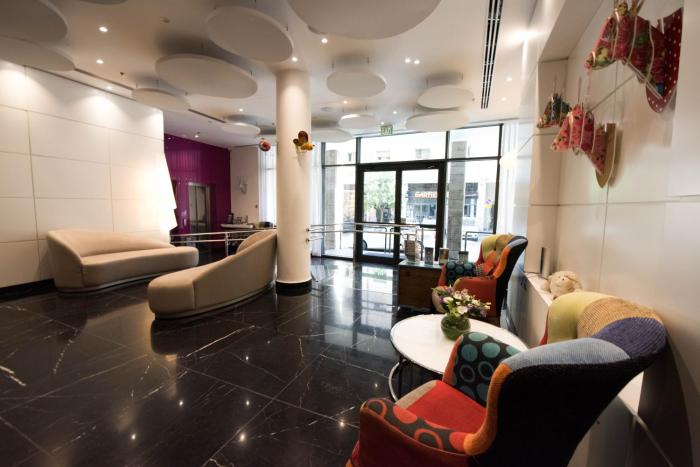 eyal hotel