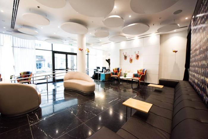eyal hotel