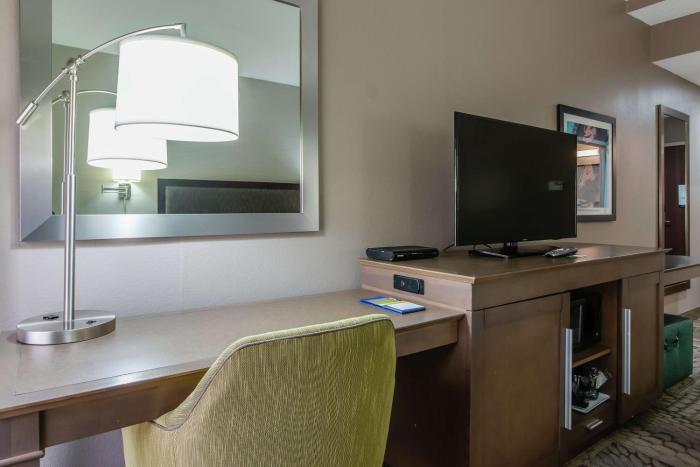 hampton inn dickson