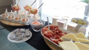 bandb sorahnia design house