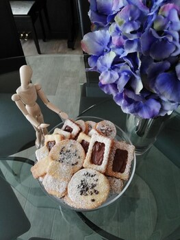 bandb sorahnia design house