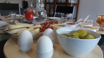 bandb sorahnia design house