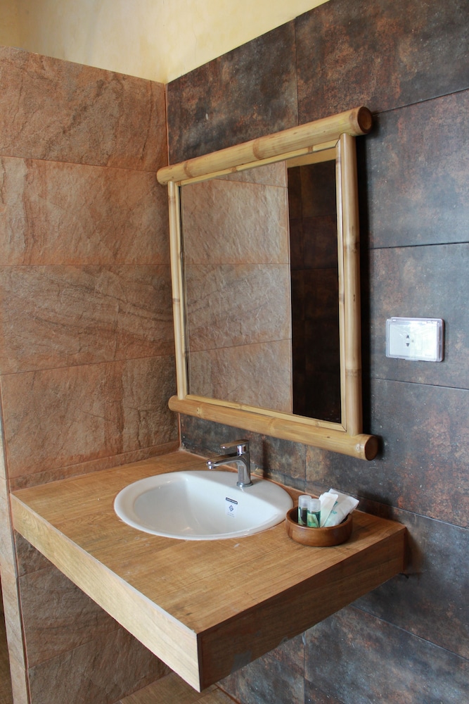 chang pai hill adults only