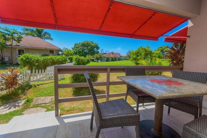 montego bay club apartments