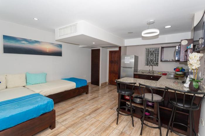 montego bay club apartments