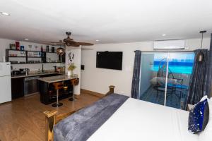 montego bay club apartments