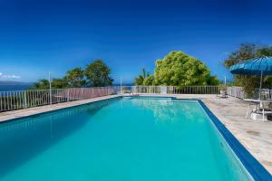 montego bay club apartments