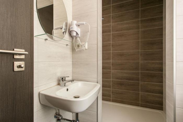 old town trio hostel rooms