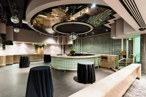 intercontinental adelaide by ihg