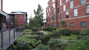 broad gauge apartments