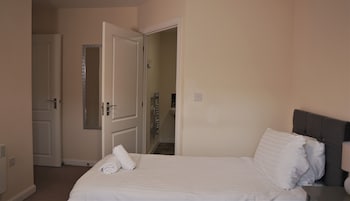 broad gauge apartments