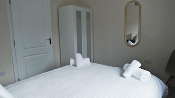 broad gauge apartments