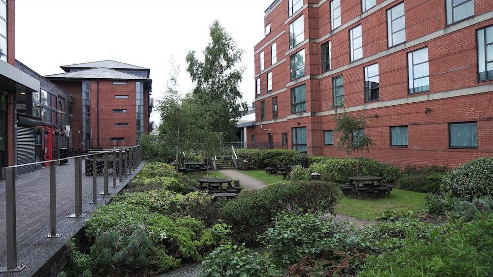 broad gauge apartments